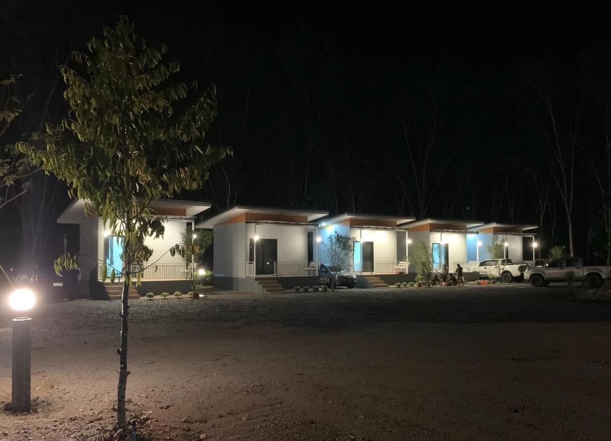 Suanvadee Resort สวนวดี รีสอร์ท ساك دون المظهر الخارجي الصورة