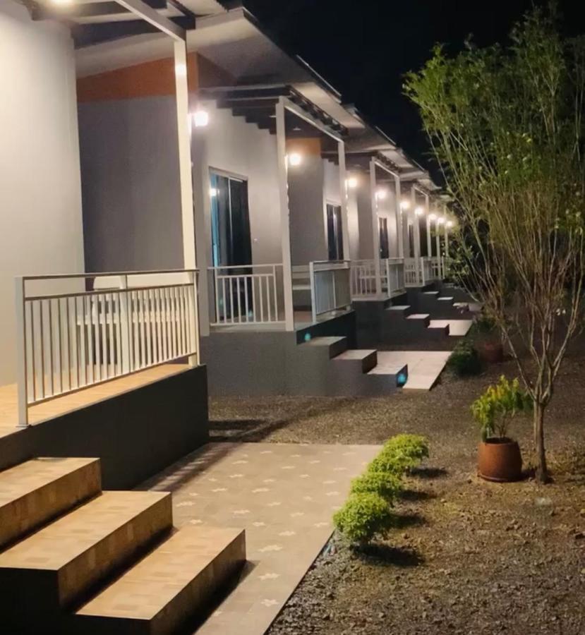 Suanvadee Resort สวนวดี รีสอร์ท ساك دون المظهر الخارجي الصورة