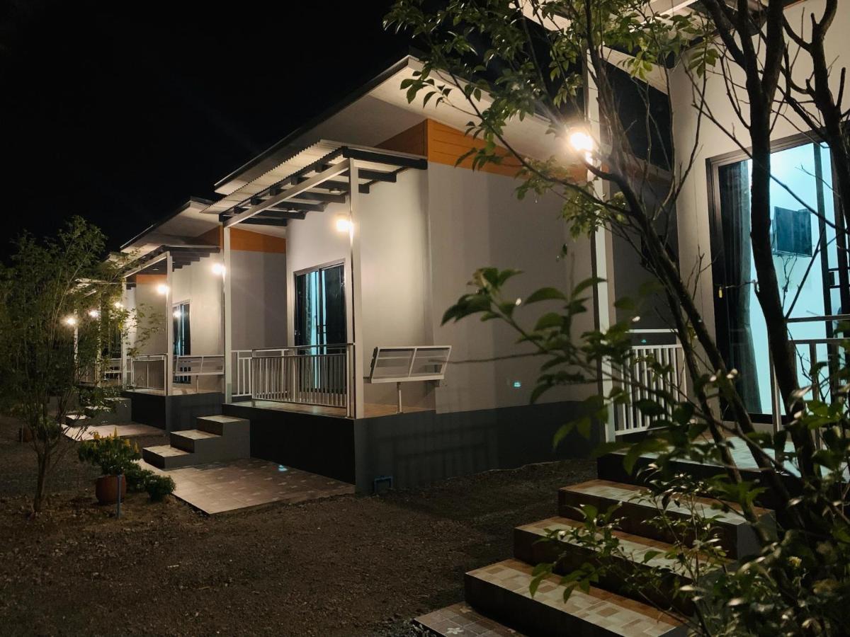 Suanvadee Resort สวนวดี รีสอร์ท ساك دون المظهر الخارجي الصورة
