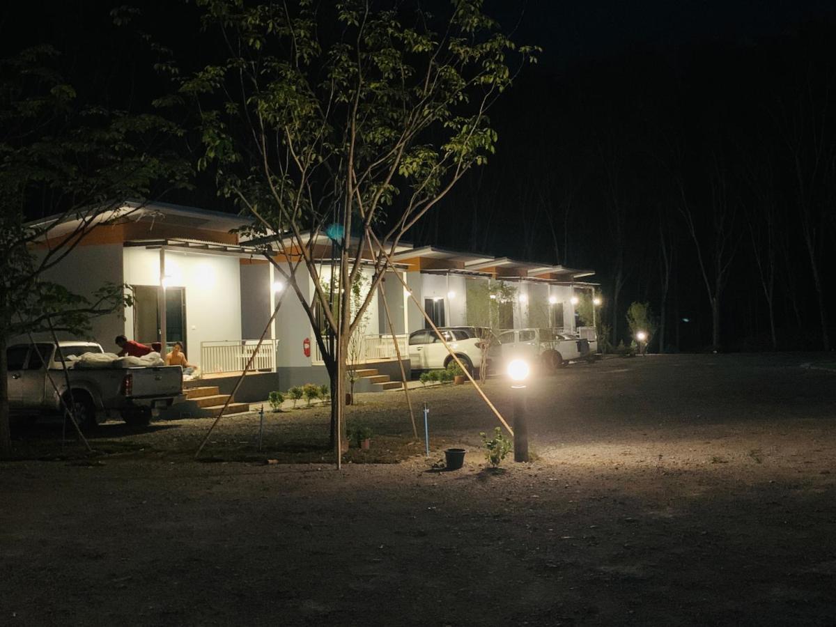 Suanvadee Resort สวนวดี รีสอร์ท ساك دون المظهر الخارجي الصورة