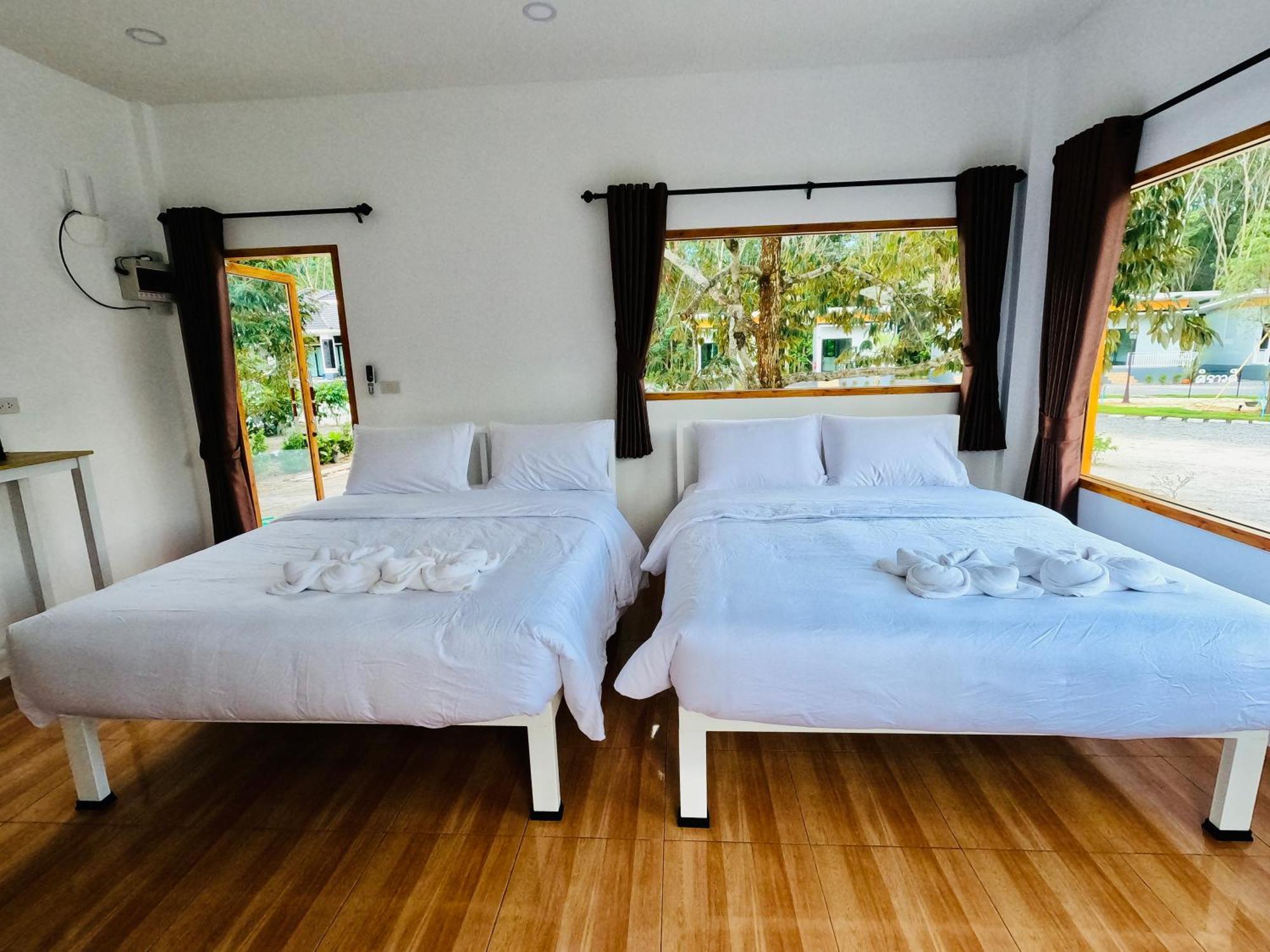 Suanvadee Resort สวนวดี รีสอร์ท ساك دون المظهر الخارجي الصورة