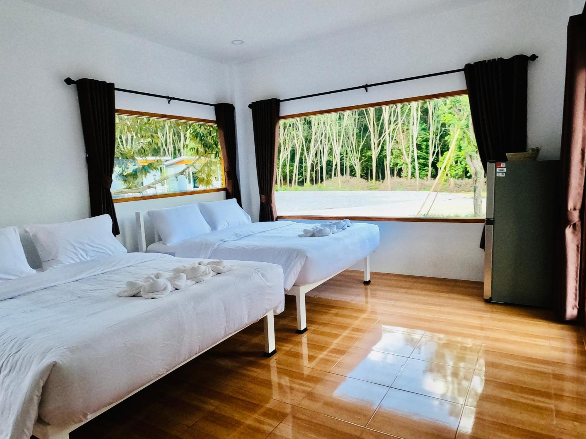 Suanvadee Resort สวนวดี รีสอร์ท ساك دون المظهر الخارجي الصورة